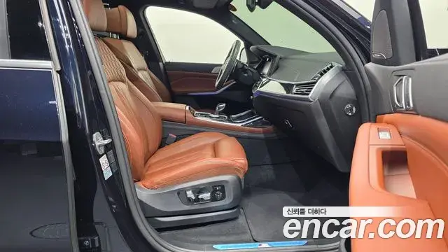 BMW X7 2020 — Photo 20/20