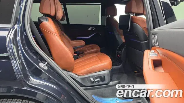 BMW X7 2020 — Photo 10/20