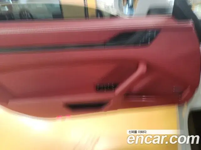 Porsche 911 2023 — Photo 10/20