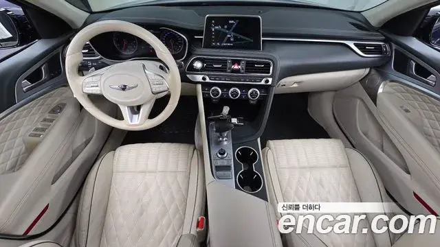 Genesis G70 2018 — Photo 2/20