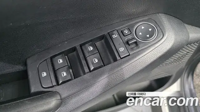 Kia Seltos 2021 — Şəkil 24/30
