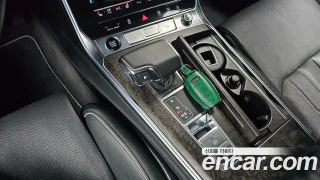 Audi A7 2021 — ფოტო 5/32