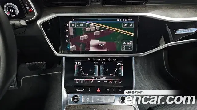 Audi A7 2021 — ფოტო 25/32