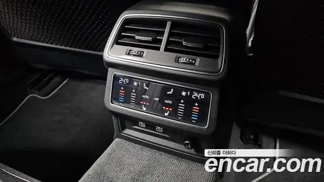 Audi A7 2021 — ფოტო 32/32