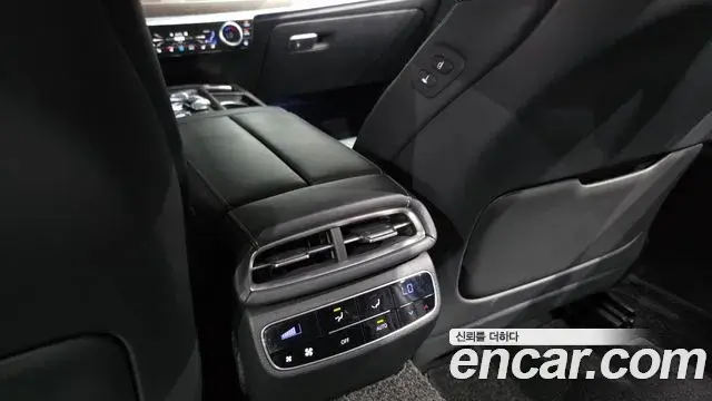 Genesis G80 2021 — Photo 8/34