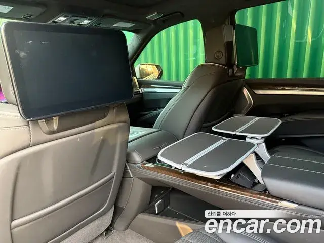 Cadillac Escalade 2025 — Photo 3/9