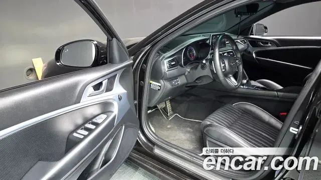 Genesis G70 2019 — Şəkil 30/33