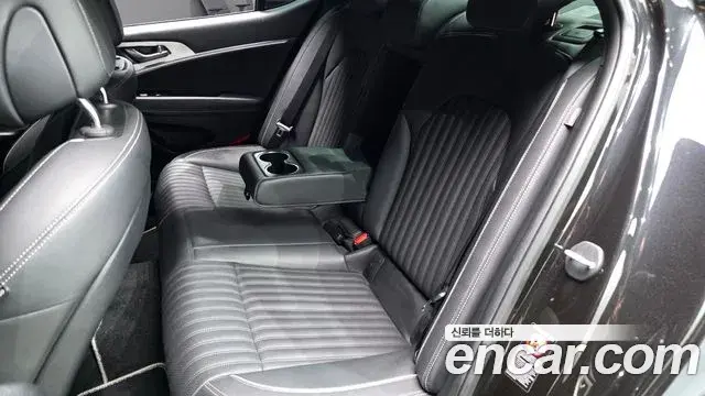 Genesis G70 2019 — Şəkil 20/33