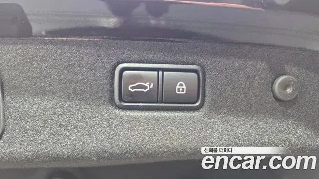 Genesis G70 2019 — Şəkil 32/33