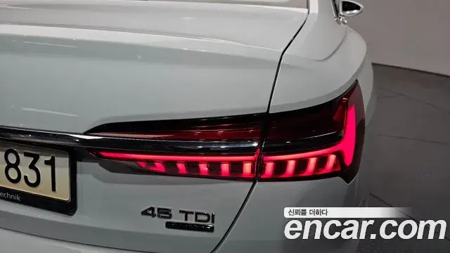 Audi A6 2021 — Şəkil 30/33
