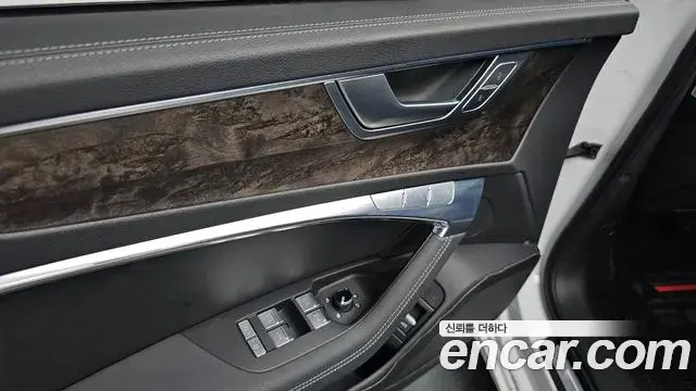 Audi A6 2021 — Şəkil 31/33