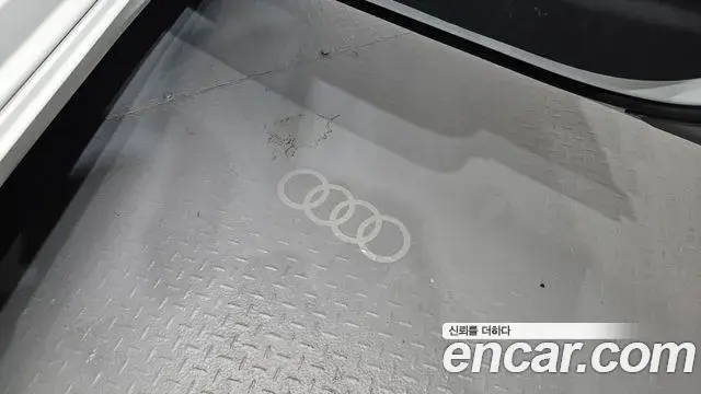 Audi A6 2021 — Şəkil 17/33