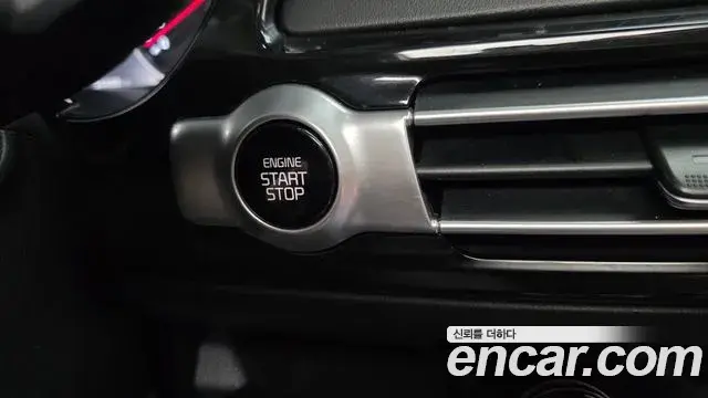 Kia Seltos 2022 — Şəkil 31/33