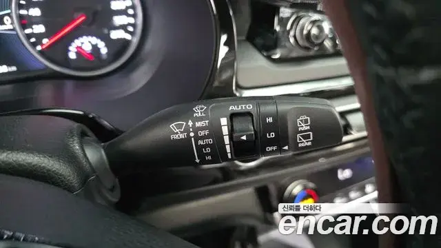 Kia Seltos 2022 — Şəkil 20/33