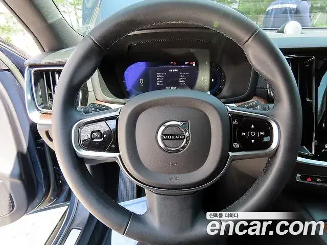 Volvo V60 Cross Country 2022 — Şəkil 20/20