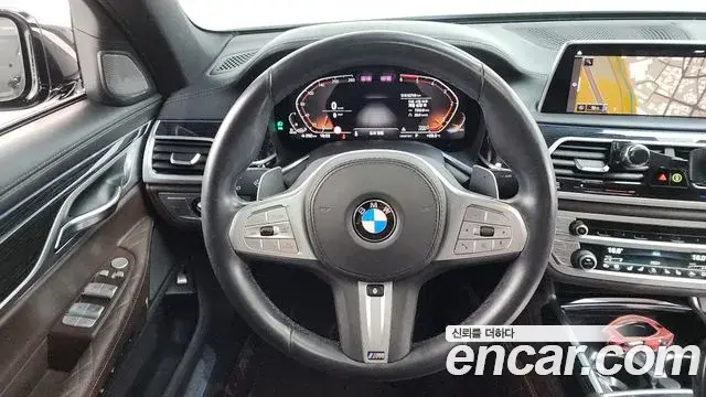 BMW 7 Series 2019 — Photo 13/20