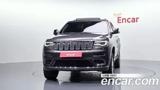 Jeep Grand Cherokee 2021 — Şəkil 4/33