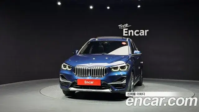 BMW X1 2021 — Şəkil 33/33