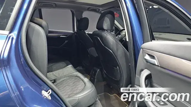 BMW X1 2021 — Şəkil 20/33