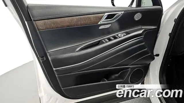 Genesis GV80 2020 — Şəkil 27/32