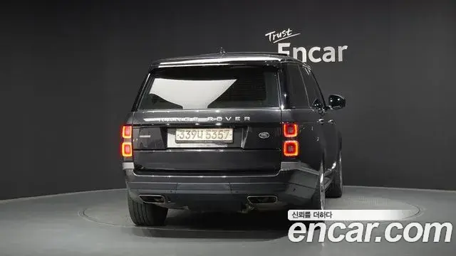 Land Rover Range Rover 2018 — Photo 10/20