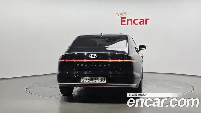 Hyundai Grandeur Hybrid 2023 — Şəkil 14/20