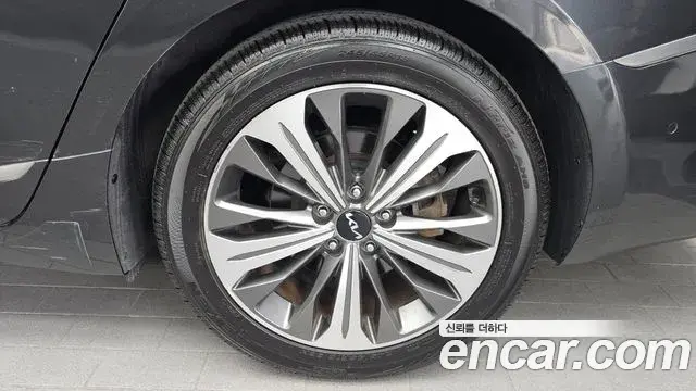 Kia K8 2022 — ფოტო 37/37
