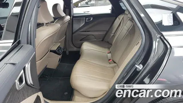 Kia K8 2022 — ფოტო 31/37