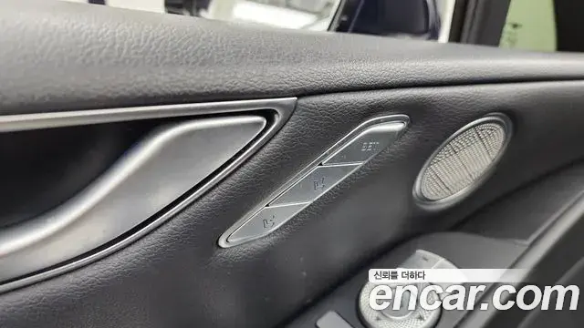 Genesis G80 2020 — Photo 28/37