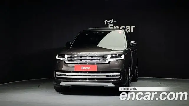 Land Rover Range Rover 2024 — ფოტო 19/20
