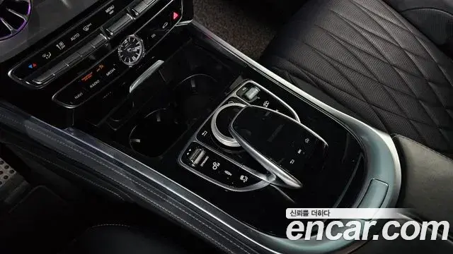 Mercedes-Benz G-Class 2021 — ფოტო 19/20
