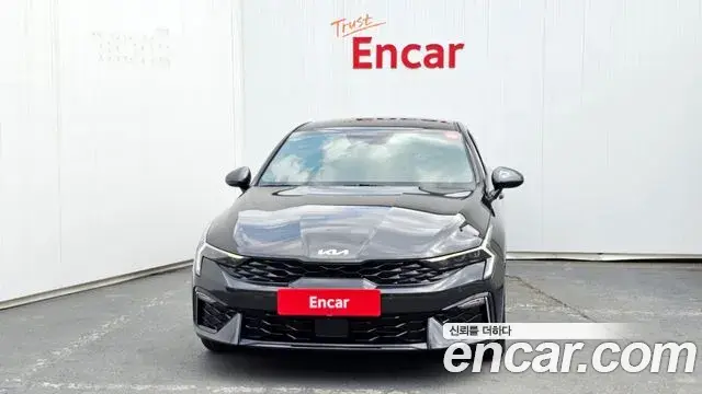 Kia K5 2025 — Photo 11/30