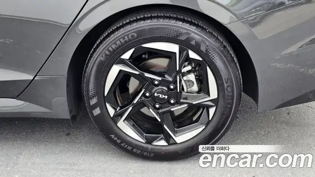 Kia K5 2025 — Photo 4/30
