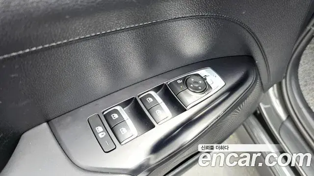 Kia K5 2025 — Photo 24/30