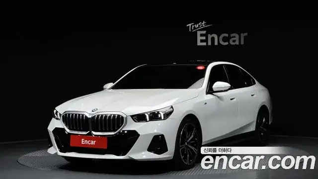 BMW 5 Series 2024 — Şəkil 1/30