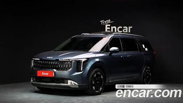 Kia Carnival 2024 — ფოტო 5/33