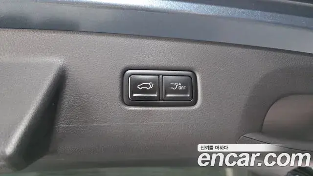 Kia Carnival 2024 — ფოტო 15/33