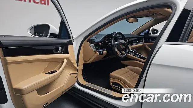 Porsche Panamera 2018 — Photo 10/20