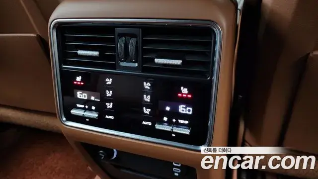 Porsche Cayenne 2023 — ფოტო 2/20