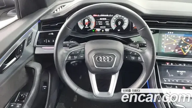 Audi Q8 2021 — Photo 28/35
