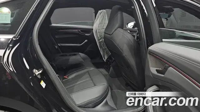 Audi A6 2026 — Şəkil 10/36