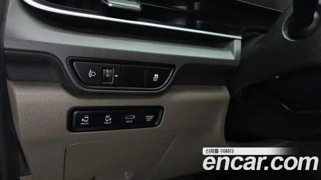 Kia Carnival 2024 — Şəkil 2/33
