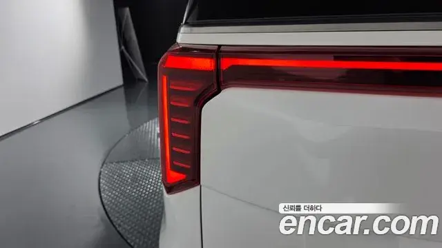 Kia Carnival 2024 — Şəkil 11/33