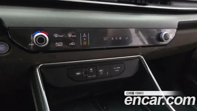 Kia Carnival 2024 — Şəkil 16/33