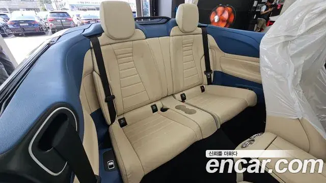 Mercedes-Benz E-Class 2018 — Photo 12/20