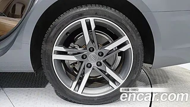 Audi A4 2019 — Şəkil 9/20