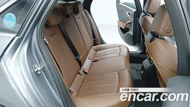 Audi A4 2019 — Şəkil 1/20