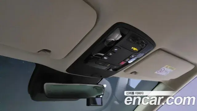Kia Carnival 2025 — Şəkil 16/35