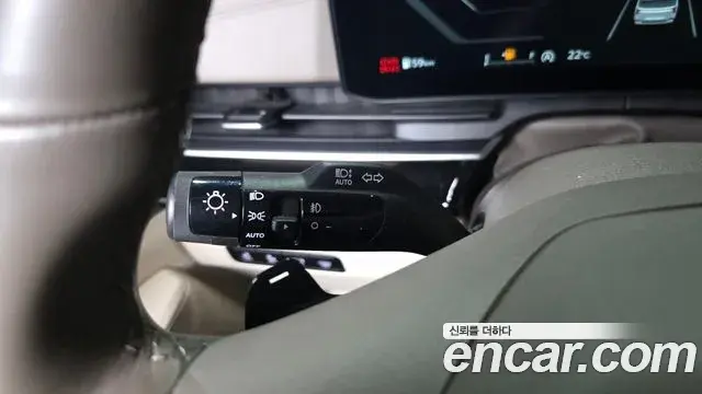 Kia Carnival 2025 — Şəkil 2/35
