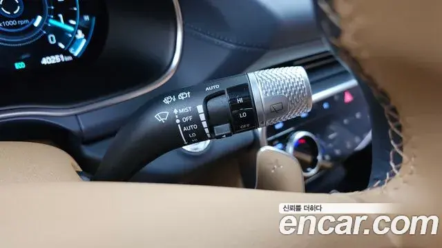 Genesis GV80 2023 — ფოტო 28/33